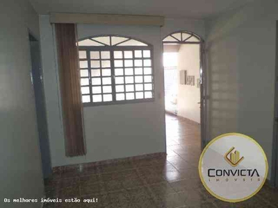Casa com 3 quartos para alugar no bairro Núcleo Bandeirante, 100m²