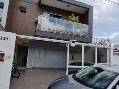 Excelente casa com jacuzzi em itapema: 150m², 3 dormitórios, 1 suíte máster com closet, 3 banheiros - locação