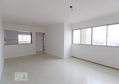 APARTAMENTO no 9º andar com 2 dormitórios e 1 garagem