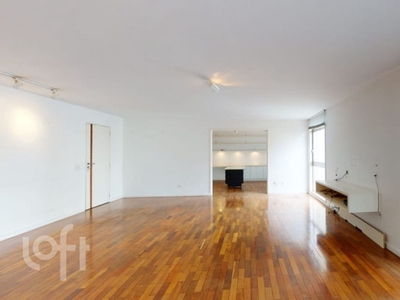 Apartamento à venda em Jardim América com 221 m², 4 quartos, 1 suíte, 3 vagas