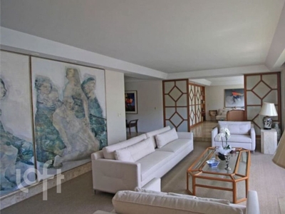 Apartamento à venda em Jardim América com 276 m², 4 quartos, 2 suítes, 3 vagas