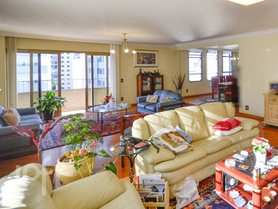 Apartamento à venda em Jardim Paulista com 222 m², 3 quartos, 1 suíte, 2 vagas