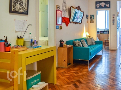 Apartamento à venda em Laranjeiras com 71 m², 2 quartos, 1 suíte