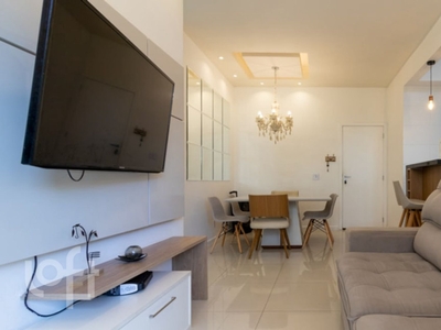 Apartamento à venda em Recreio dos Bandeirantes com 66 m², 2 quartos, 1 suíte, 1 vaga