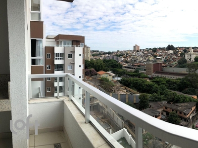 Apartamento à venda em João Pinheiro com 73 m², 3 quartos, 1 suíte, 2 vagas