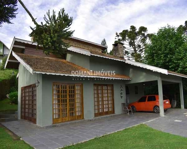 4 dormitórios, 2 suíte, 1 banheiros, 2 vagas na garagem