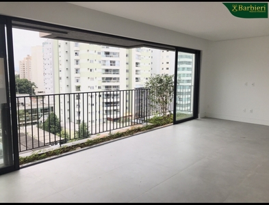 Apartamento no Bairro Victor Konder em Blumenau com 3 Dormitórios (3 suítes) e 132 m²