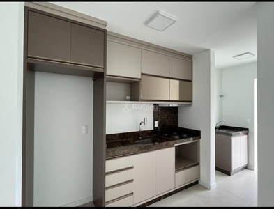 Apartamento no Bairro Vila Nova em Blumenau com 2 Dormitórios (2 suítes) e 87 m²
