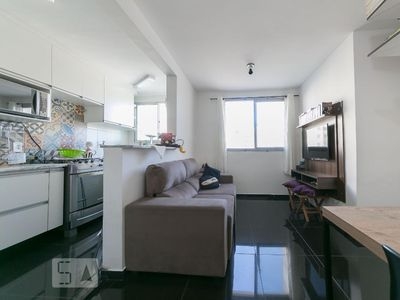 APARTAMENTO no 7º andar mobiliado com 2 dormitórios e 1 garagem