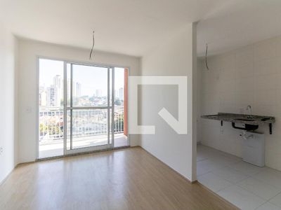 APARTAMENTO no 8º andar com 2 dormitórios e 1 garagem