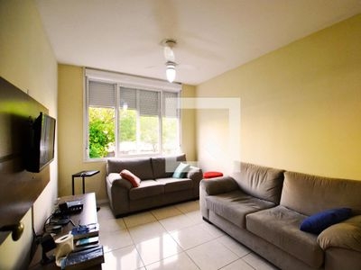 APARTAMENTO no 1º andar com 3 dormitórios e 1 garagem