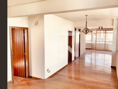 APARTAMENTO no 7º andar com 4 dormitórios e 2 garagens