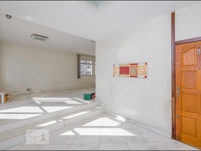 APARTAMENTO no 3º andar com 4 dormitórios e 2 garagens