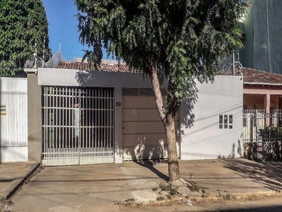 Casa à venda no bairro Sandra Regina em Barreiras