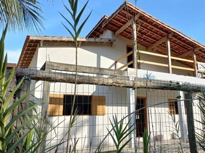 Linda casa próxima às cachoeiras de Paraty