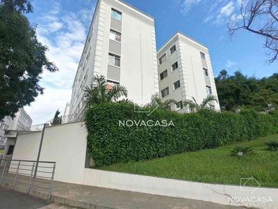 Apartamento com 2 quartos à venda no bairro Campo Alegre, 50m²
