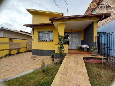 Casa com 3 quartos à venda no bairro Santa Inês, 222m²
