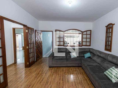 Casa com 4 quartos à venda no bairro Ouro Preto, 380m²