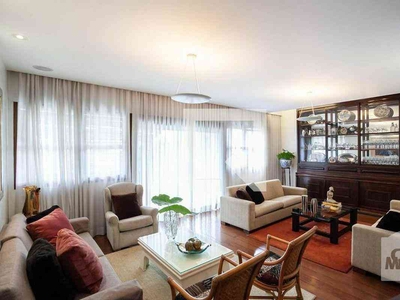 Casa com 5 quartos à venda no bairro São Luiz (pampulha), 270m²