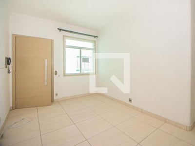 APARTAMENTO no 4º andar com 2 dormitórios