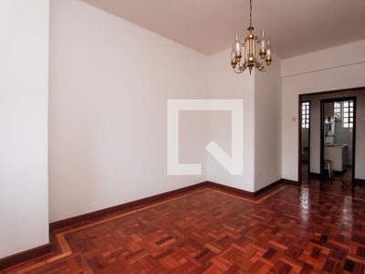 APARTAMENTO no 4º andar com 2 dormitórios