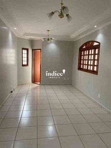 Casa com 3 quartos à venda no bairro Jardim Anhangüera, 190m²
