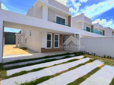 Casa Duplex 4 Dormitórios à venda em Eusébio/CE