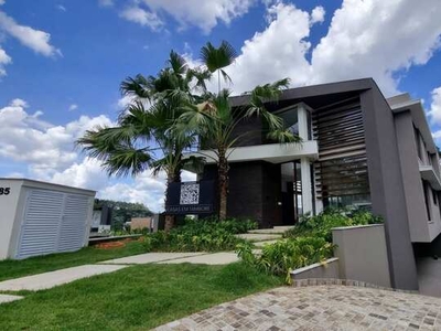 Casa em Condomínio para Venda em Tamboré Santana de Parnaíba-SP