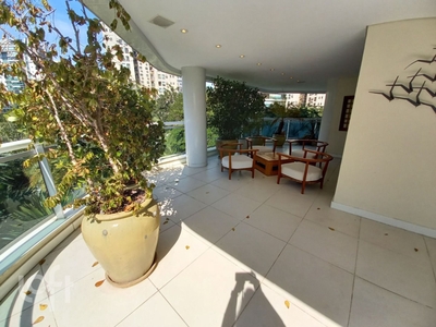 Apartamento à venda em Barra da Tijuca com 296 m², 4 quartos, 4 suítes, 3 vagas