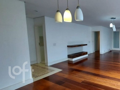 Apartamento à venda em Campo Belo com 134 m², 2 quartos, 1 suíte, 2 vagas