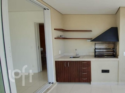 Apartamento à venda em Campo Belo com 234 m², 3 quartos, 3 suítes, 4 vagas