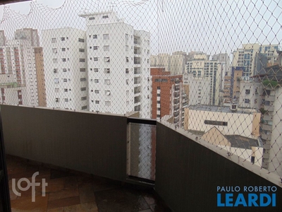 Apartamento à venda em Moema Pássaros com 275 m², 4 quartos, 2 suítes, 4 vagas