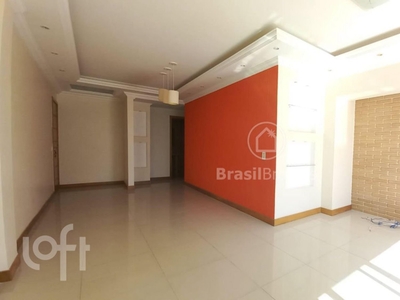 Apartamento à venda em Recreio dos Bandeirantes com 156 m², 3 quartos, 1 suíte, 2 vagas