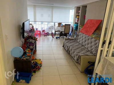 Apartamento à venda em Santo Amaro com 143 m², 4 quartos, 2 suítes, 2 vagas