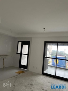 Apartamento à venda em Santo Amaro com 61 m², 2 quartos, 1 suíte, 1 vaga