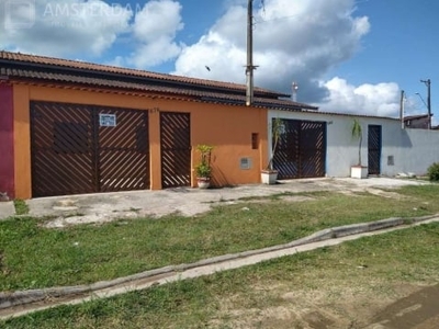 Casa a Venda no Indaiá em Bertioga com 2 dormitórios.