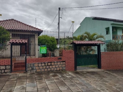 Casa com 2 quartos à venda na rua vidal de negreiros, 741, vila são josé, porto alegre, 440 m2 por r$ 900.000