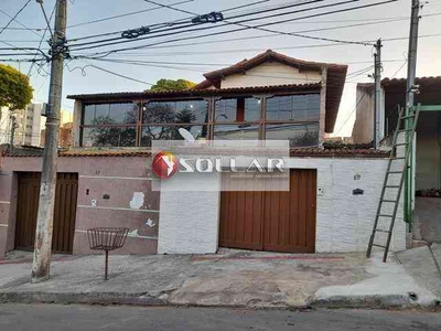 Casa com 2 quartos à venda no bairro Planalto, 120m²