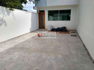 Casa com 3 quartos à venda no bairro Santa Mônica, 120m²