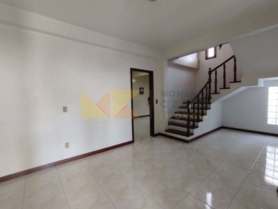 Casa com 3 quartos para alugar na Vila Nova, Blumenau , 291 m2 por R$ 4.600