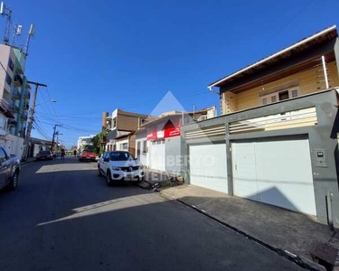 CASA COM GARAGEM E 06 QUARTOS SENDO 02 SUÍTES, SAO FRANCISCO, SAO LUIS - MA