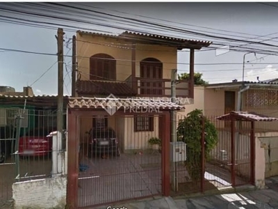 Casa em condomínio fechado com 3 quartos à venda na CEREJEIRAS, 33, Camaquã, Porto Alegre, 250 m2 por R$ 400.000