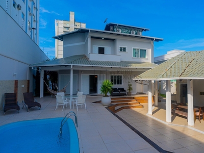 Casa em Cordeiros, Itajaí/SC de 381m² 4 quartos à venda por R$ 3.199.000,00