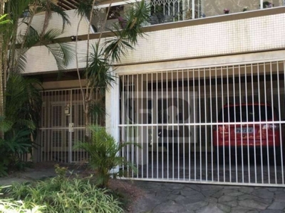 Excelente Casa em condomínio, de 3 Dorm. c/ 4 Vagas de Garagem, Bela Vista, Porto Alegre/RS, 281m² Privativos.