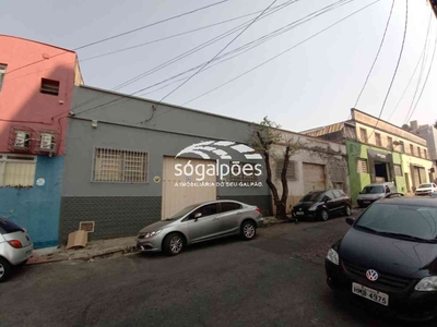 Galpão à venda no bairro Carlos Prates, 600m²