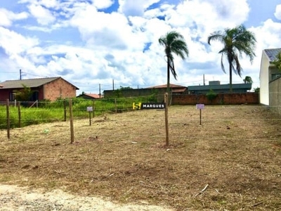 Lote no Ubatuba, apenas 900 metros da praia.