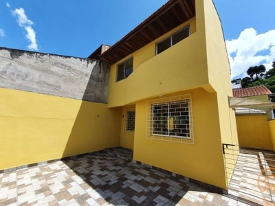 Sobrado com 3 quartos para alugar, 78.00 m2 por R$1480.00 - Boqueirao - Curitiba/PR