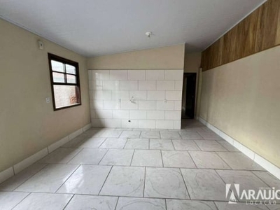 Casa com 2 dormitórios para alugar, 70 m² por r$ 1.800,00/mês - espinheiros - itajaí/sc