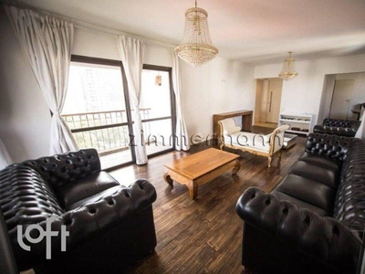 Apartamento à venda em Vila Andrade com 175 m², 4 quartos, 3 suítes, 3 vagas