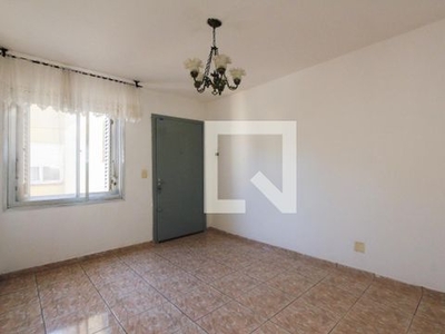 APARTAMENTO no 4º andar com 2 dormitórios